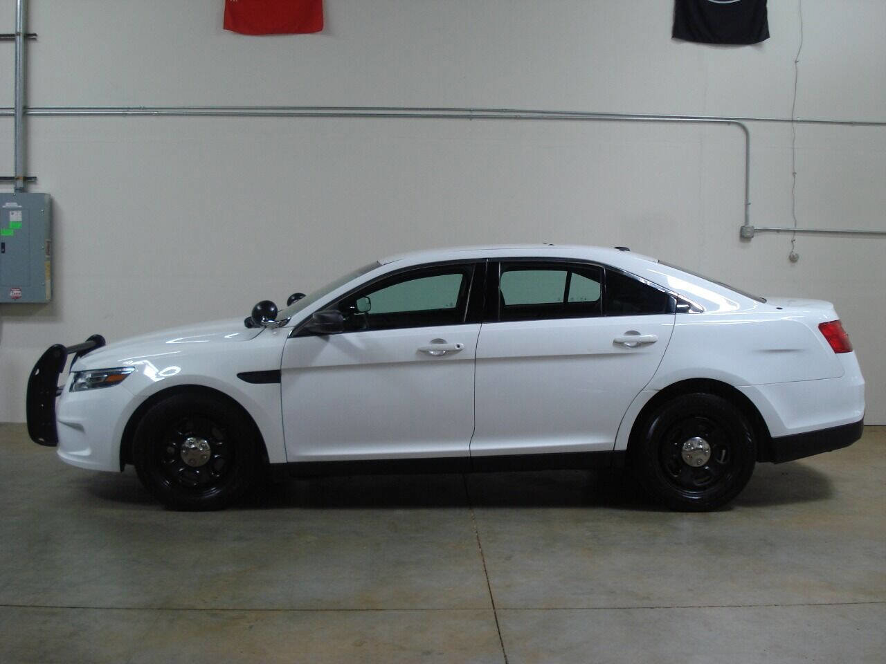 Used 2016 Ford Taurus Police Interceptor AWD w/ Ready For The Road Package image 13