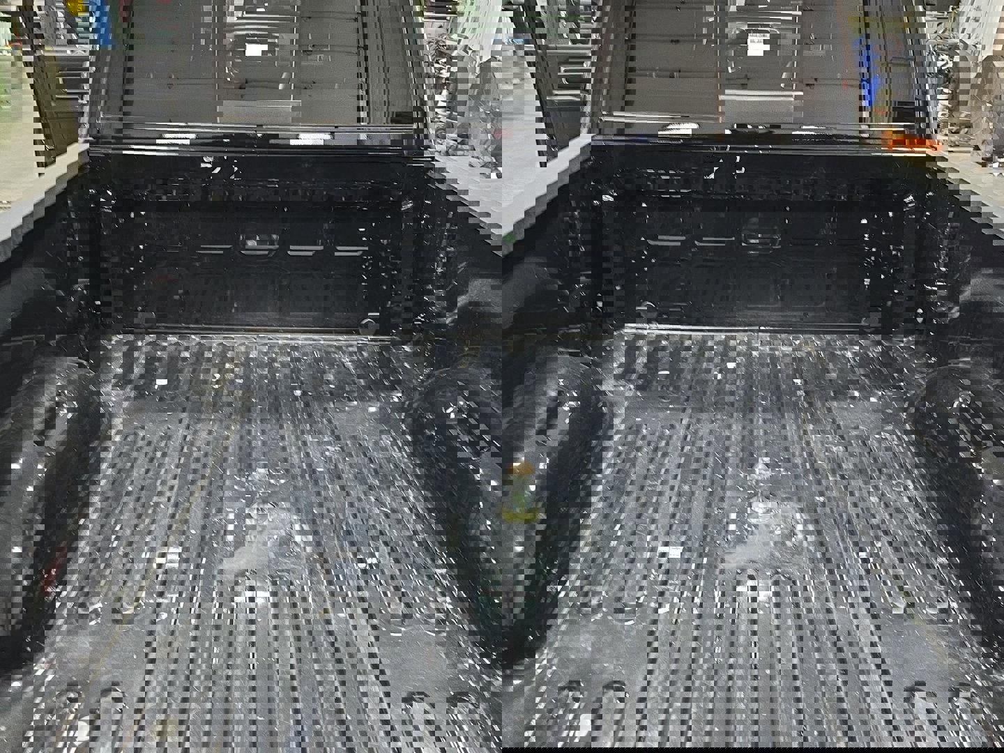 Used 2024 RAM 3500 Laramie w/ Sport Appearance Package image 20