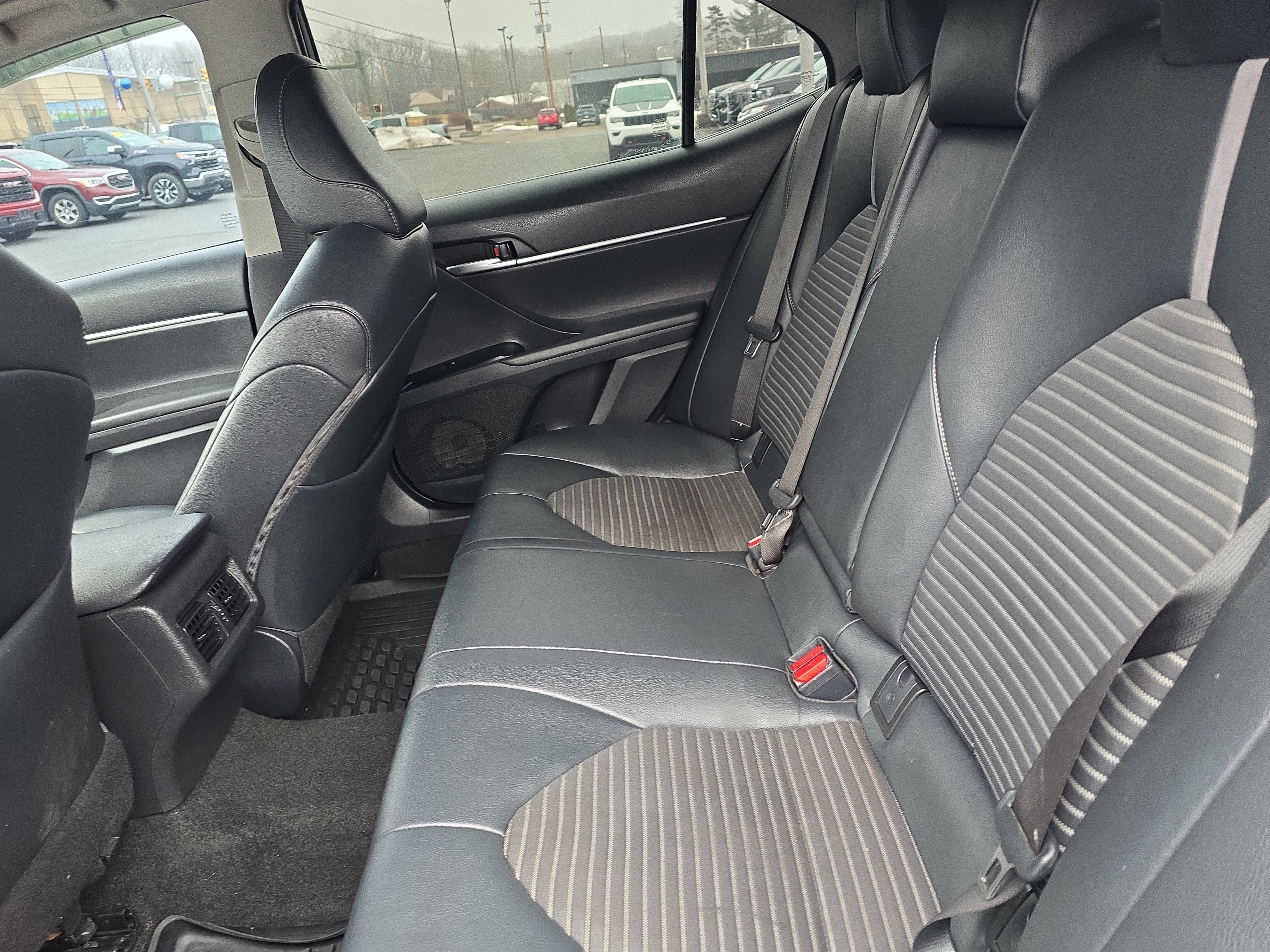 Used 2018 Toyota Camry SE w/ Audio Package image 13