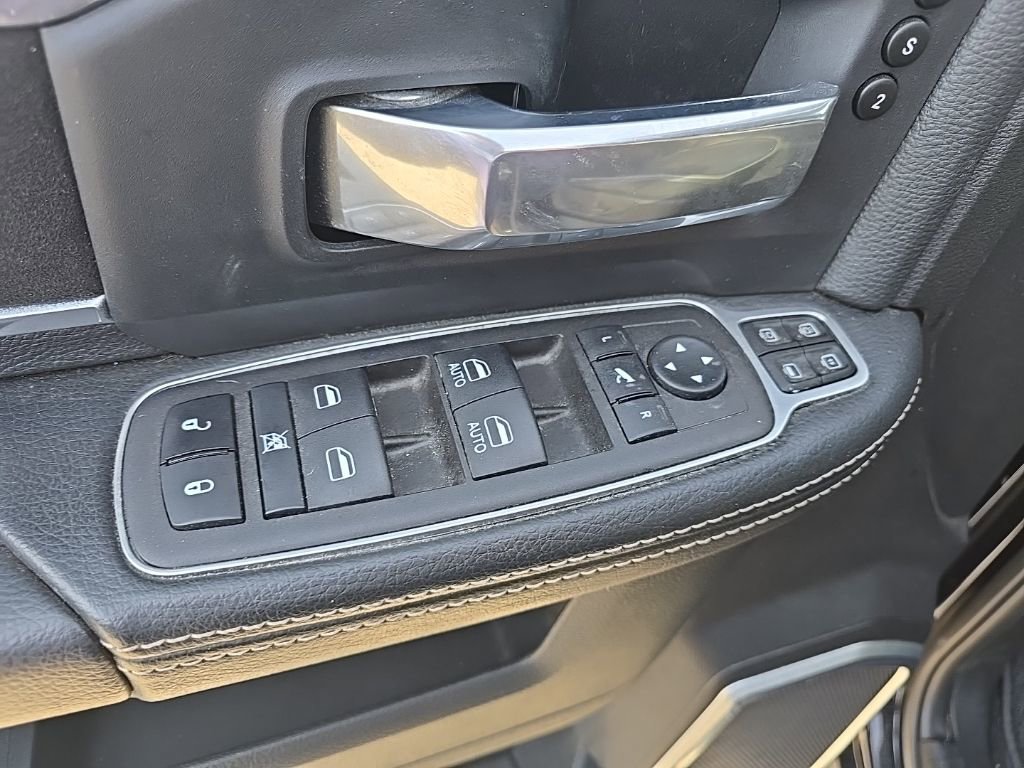 Used 2024 RAM 2500 Laramie w/ Night Edition AWD/4WD image 7