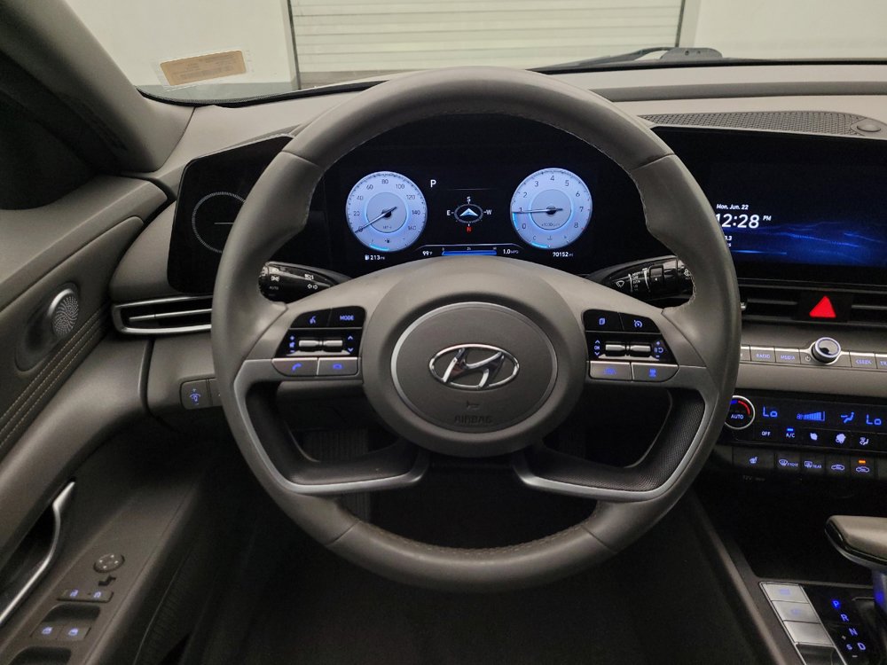 Used 2023 Hyundai Elantra SEL w/ Convenience Package FWD image 22