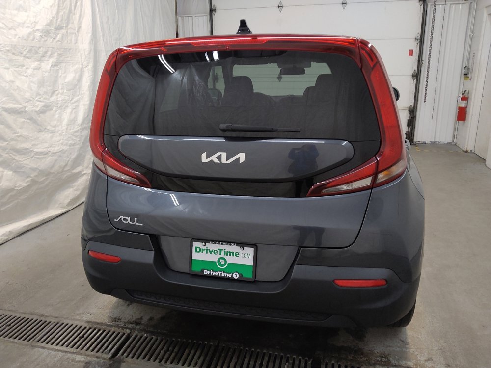 Used 2022 Kia Soul LX image 7