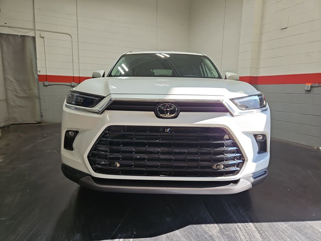New 2026 Toyota Grand Highlander Limited image 2