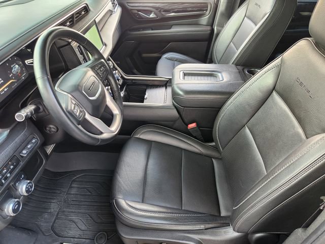 Used 2023 GMC Yukon XL Denali image 10