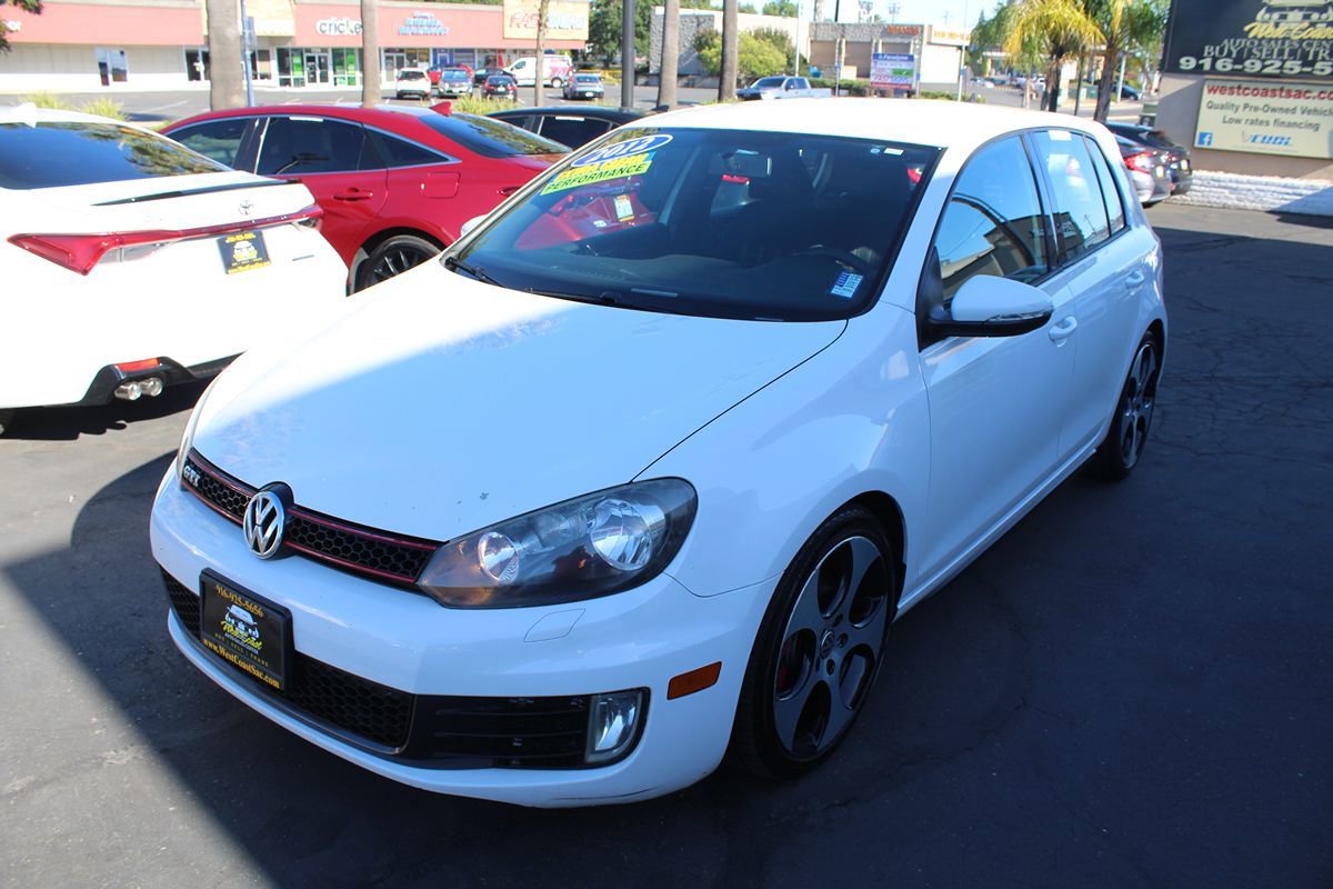 Used 2012 Volkswagen Golf 4-Door FWD image 4