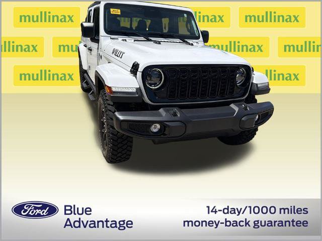Used 2026 Jeep Gladiator Sport AWD/4WD image 2