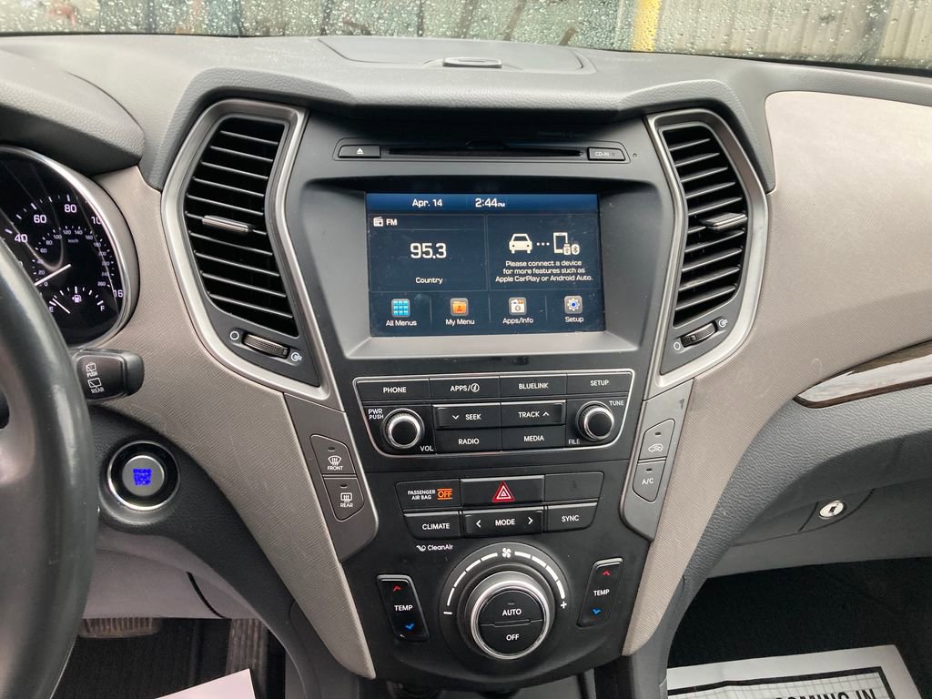 Used 2017 Hyundai Santa Fe Sport image 25