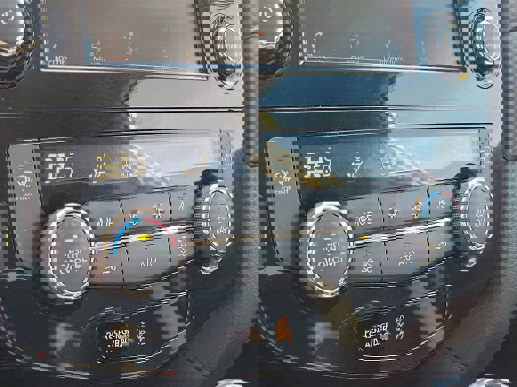 Used 2020 Nissan Rogue S image 26