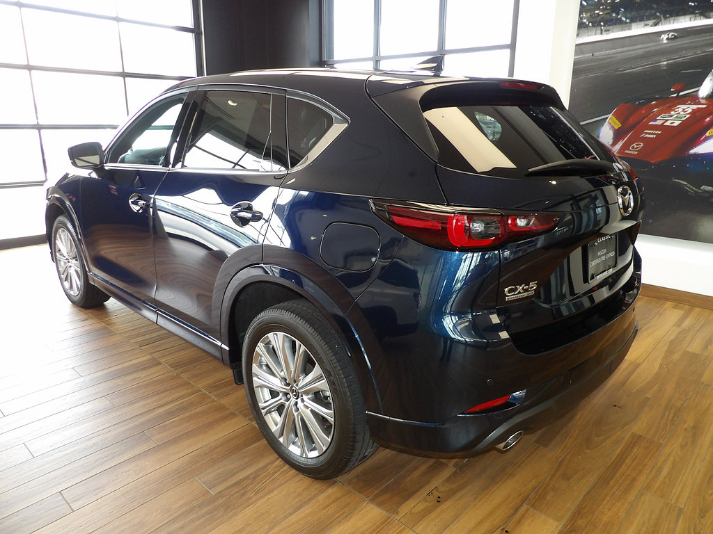 Certified 2023 MAZDA CX-5 Signature AWD/4WD image 8