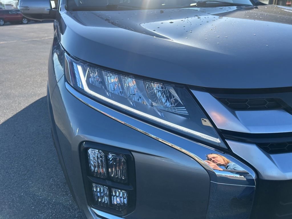 Used 2025 Mitsubishi Outlander Sport AWD image 24