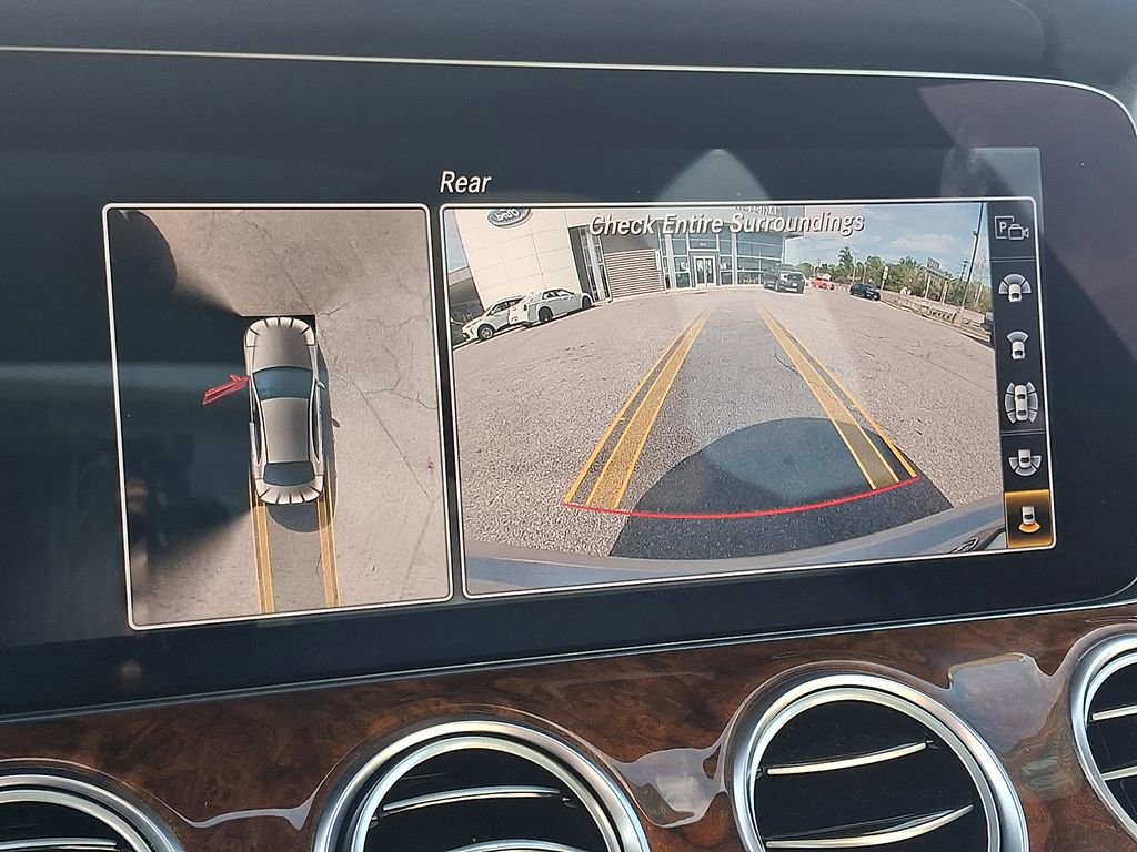 Used 2020 Mercedes-Benz E 350 4MATIC Sedan image 19