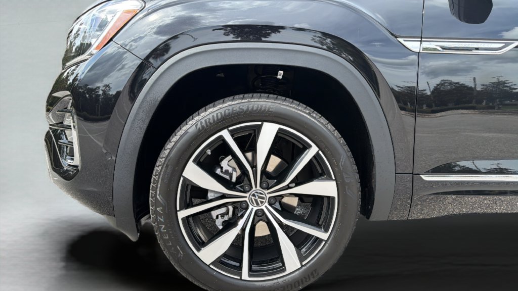 New 2026 Volkswagen Atlas Cross Sport SEL Premium R-Line AWD/4WD image 40
