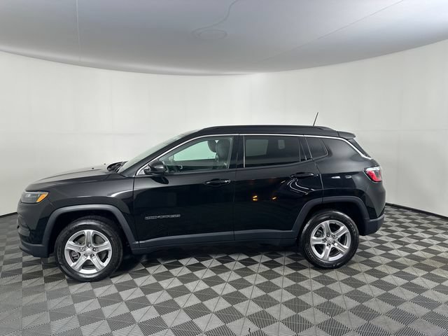 Certified 2023 Jeep Compass Latitude w/ Convenience Group AWD/4WD image 29