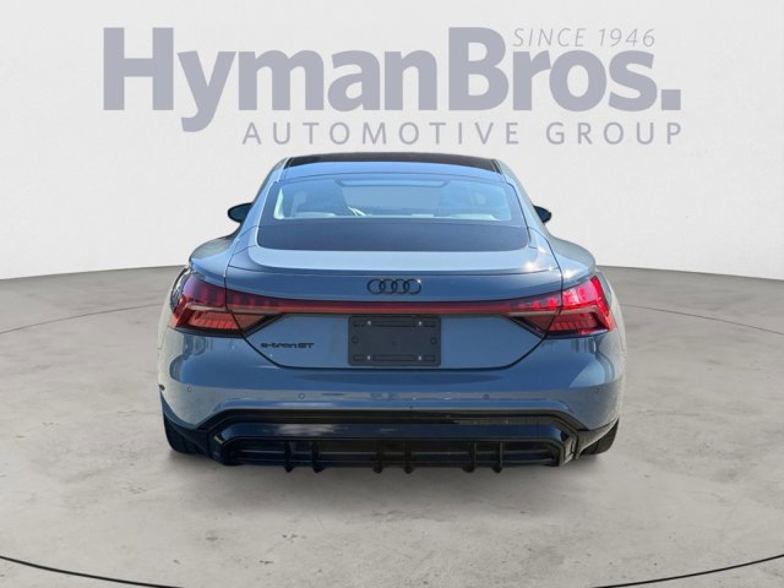 Used 2023 Audi e-tron GT Prestige w/ Prestige Package image 4