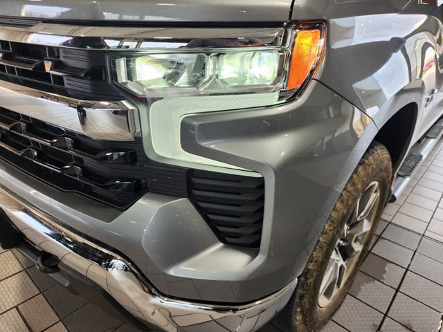 Used 2026 Chevrolet Silverado 1500 LT AWD/4WD image 6
