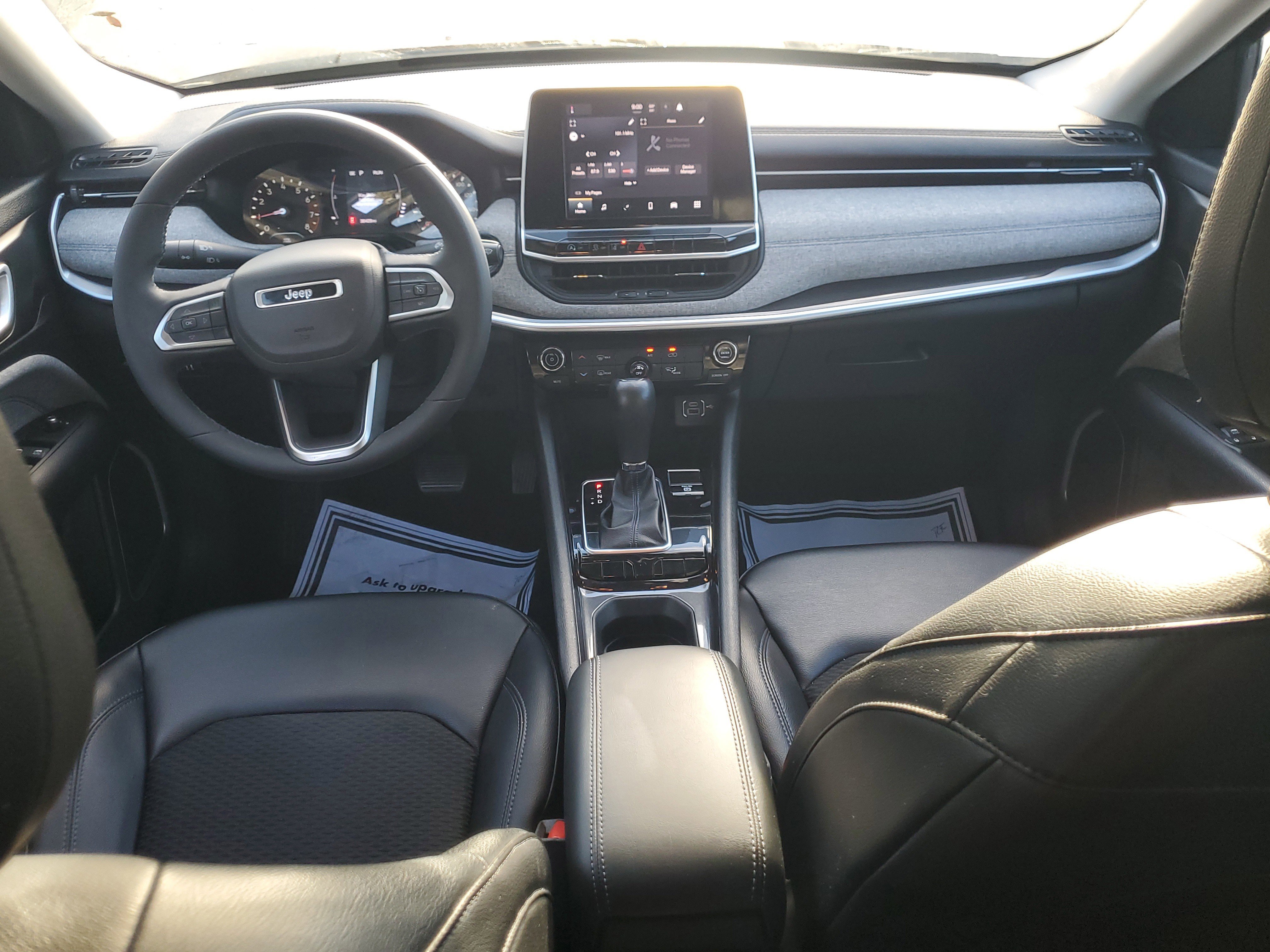 Used 2022 Jeep Compass Latitude image 13