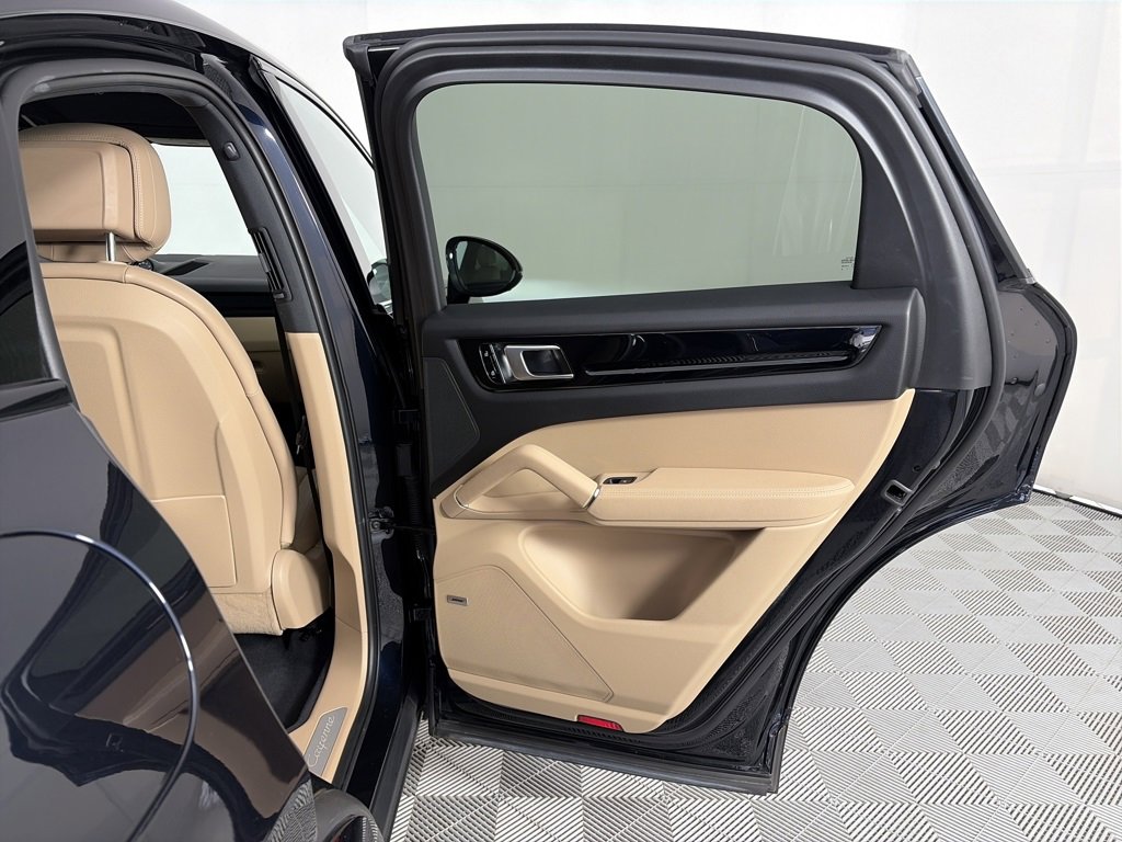 Used 2021 Porsche Cayenne S image 26