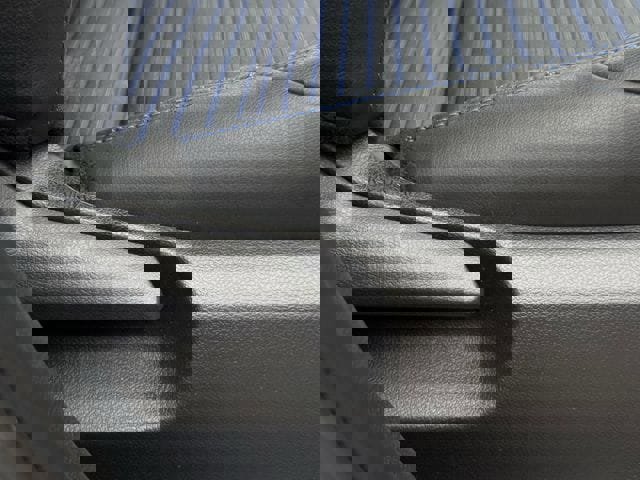 Used 2025 Toyota Corolla Cross AWD Hybrid w/ Convenience Package image 32