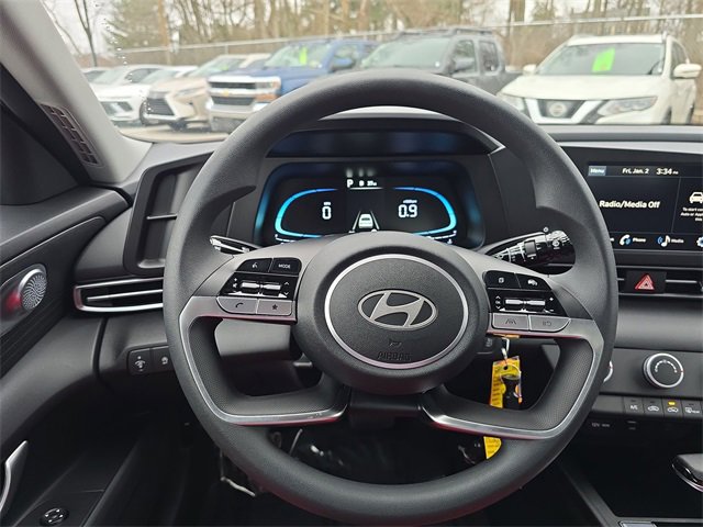 New 2026 Hyundai Elantra SE image 14