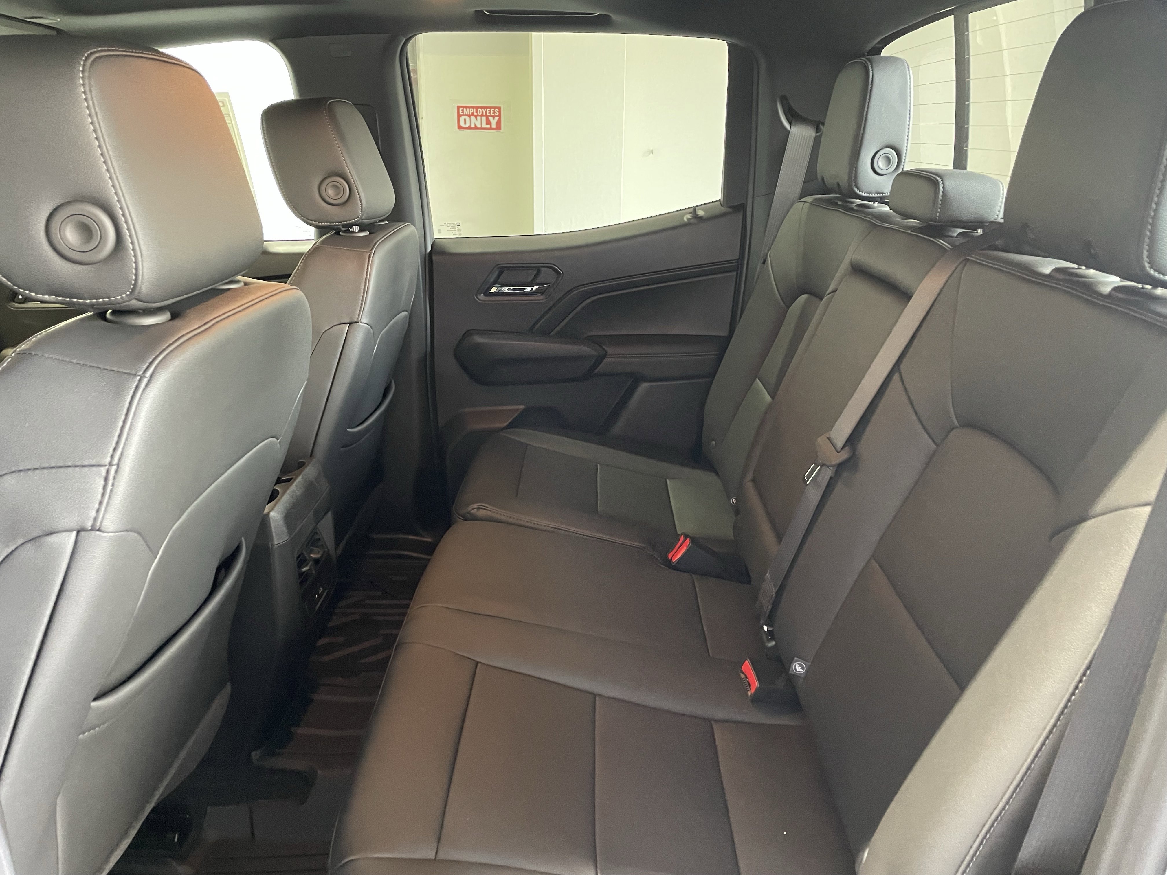 New 2026 GMC Canyon Elevation w/ Convenience Package AWD/4WD image 8