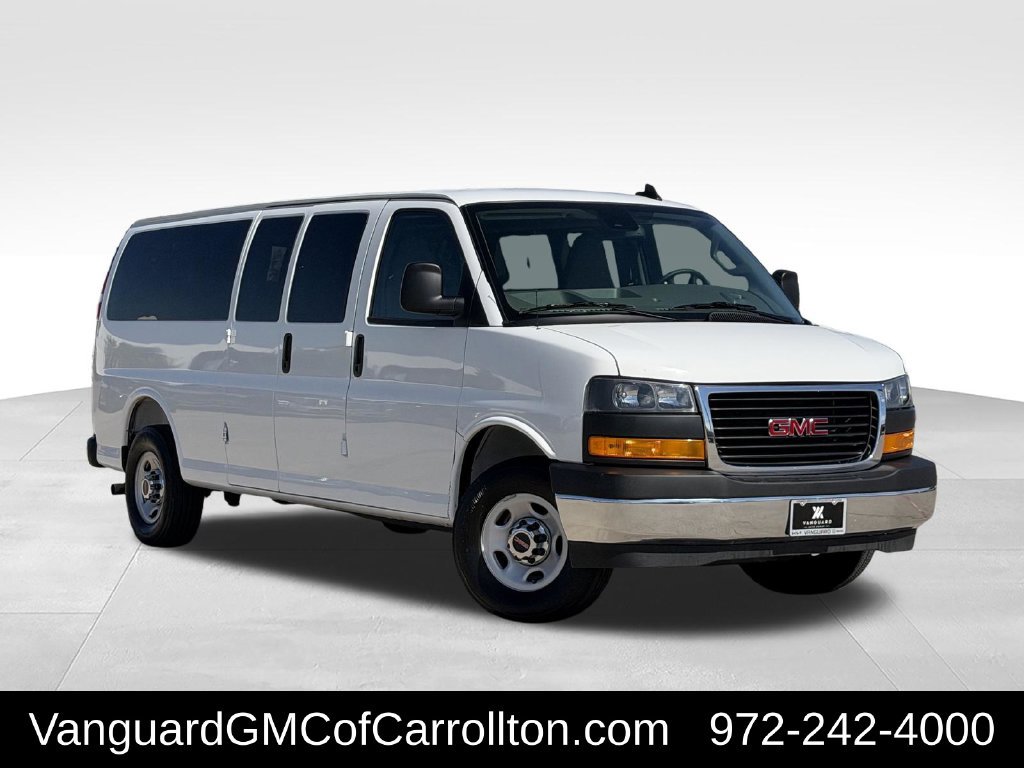 Used 2026 GMC Savana 3500 LT w/ LT Preferred Equipment Group RWD image 2