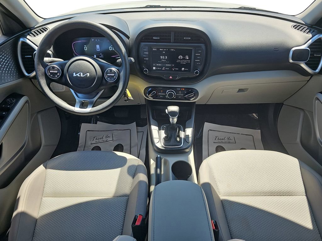 Used 2024 Kia Soul LX FWD image 13