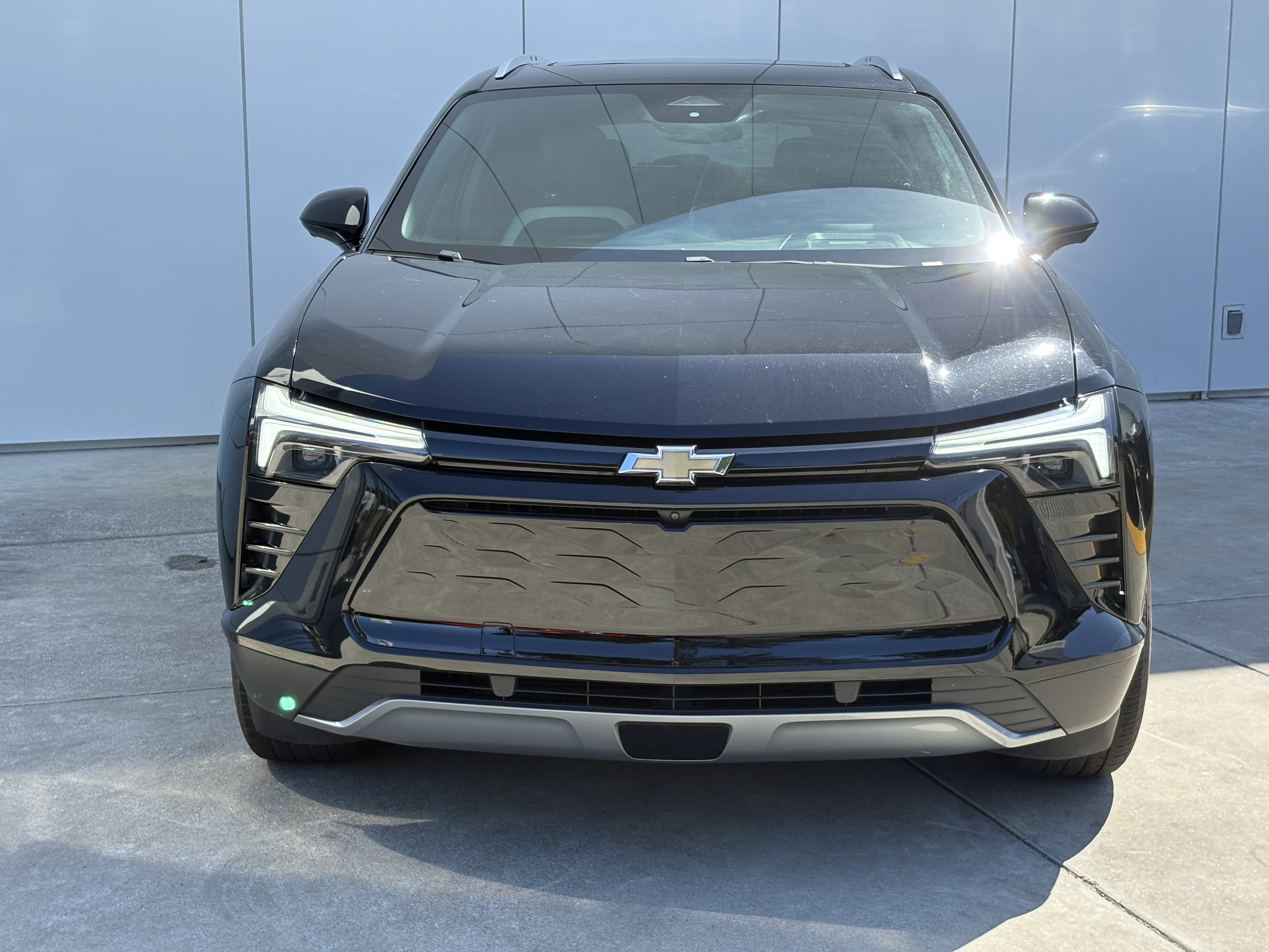 Used 2024 Chevrolet Blazer EV LT AWD/4WD image 3