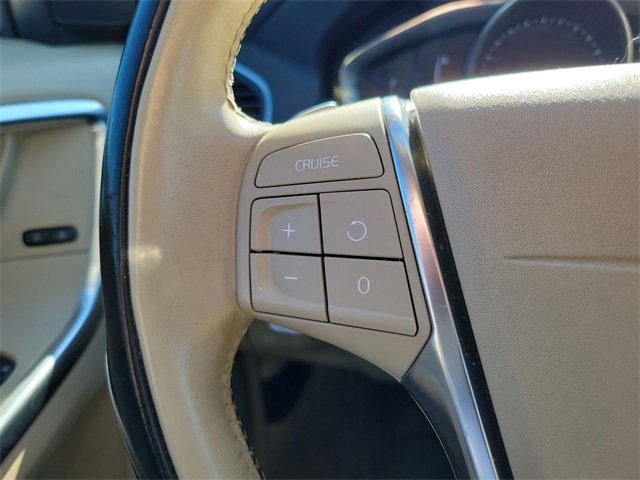 Used 2015 Volvo XC60 T6 w/ Proximity Package image 22