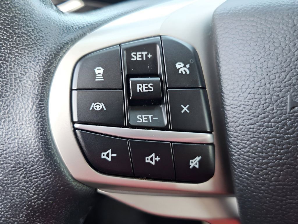 Used 2022 Ford Explorer XLT w/ Equipment Group 202A image 13