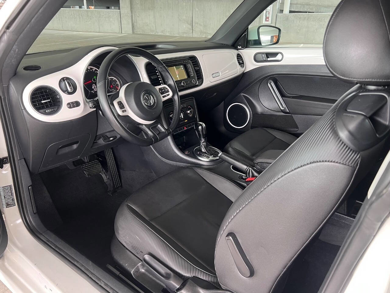 Used 2013 Volkswagen Beetle 2.5 image 12