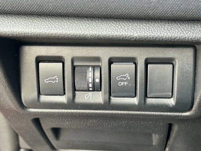 Used 2023 Subaru Outback Premium image 22