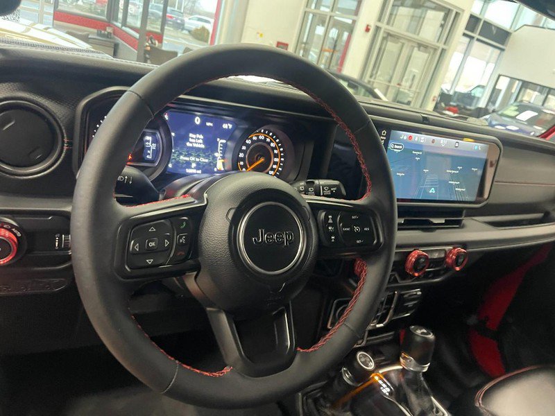 Used 2024 Jeep Wrangler Unlimited Rubicon image 23
