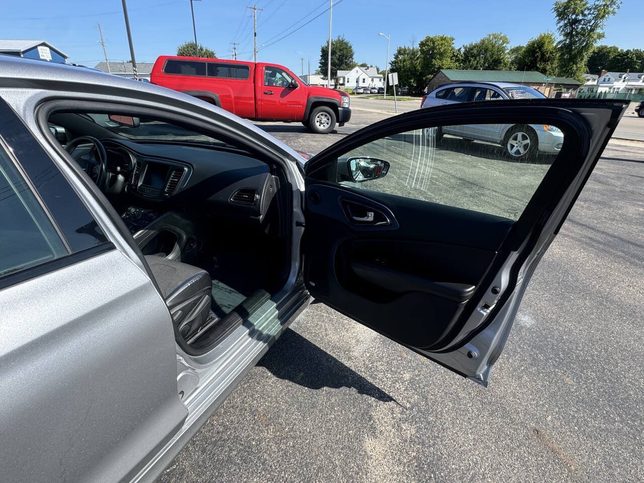 Used 2015 Chrysler 200 S w/ Navigation & Sound Group I FWD image 39