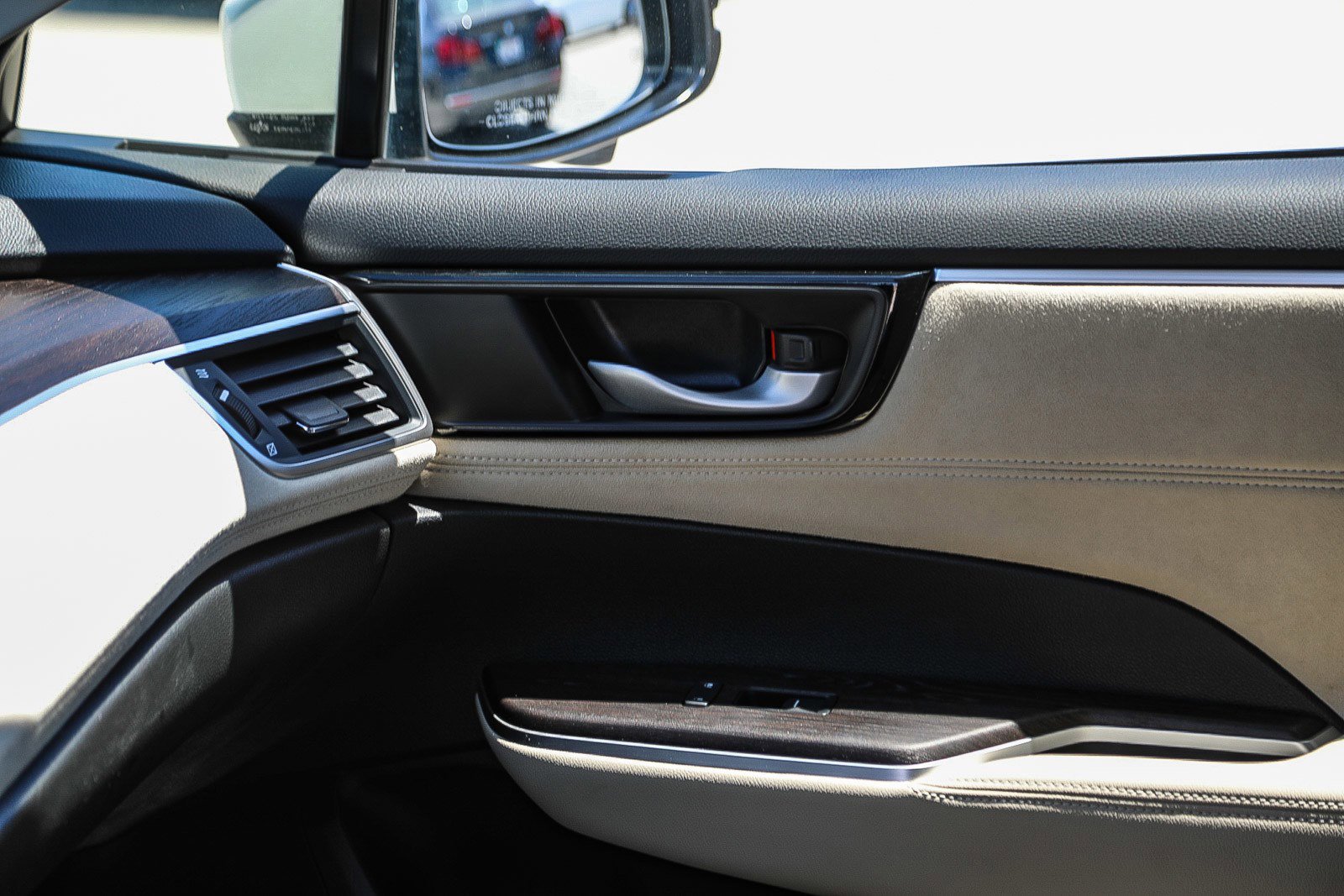 Used 2018 Honda Clarity Touring image 21