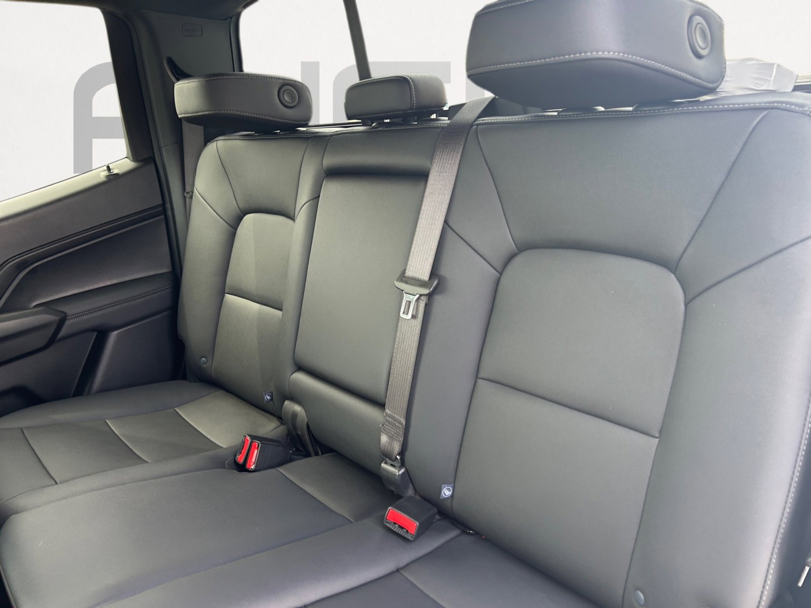 Used 2024 GMC Canyon Elevation w/ Elevation Premium Package image 20