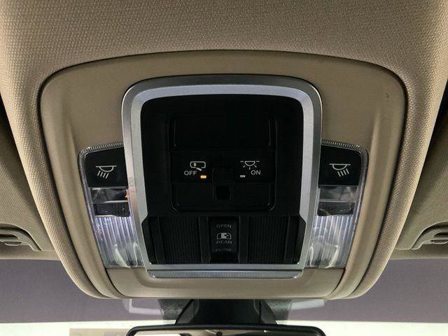 Used 2019 RAM 1500 Laramie w/ Off Road Group AWD/4WD image 20