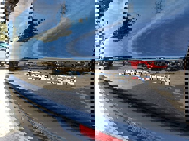 New 2026 GMC Acadia Elevation image 9