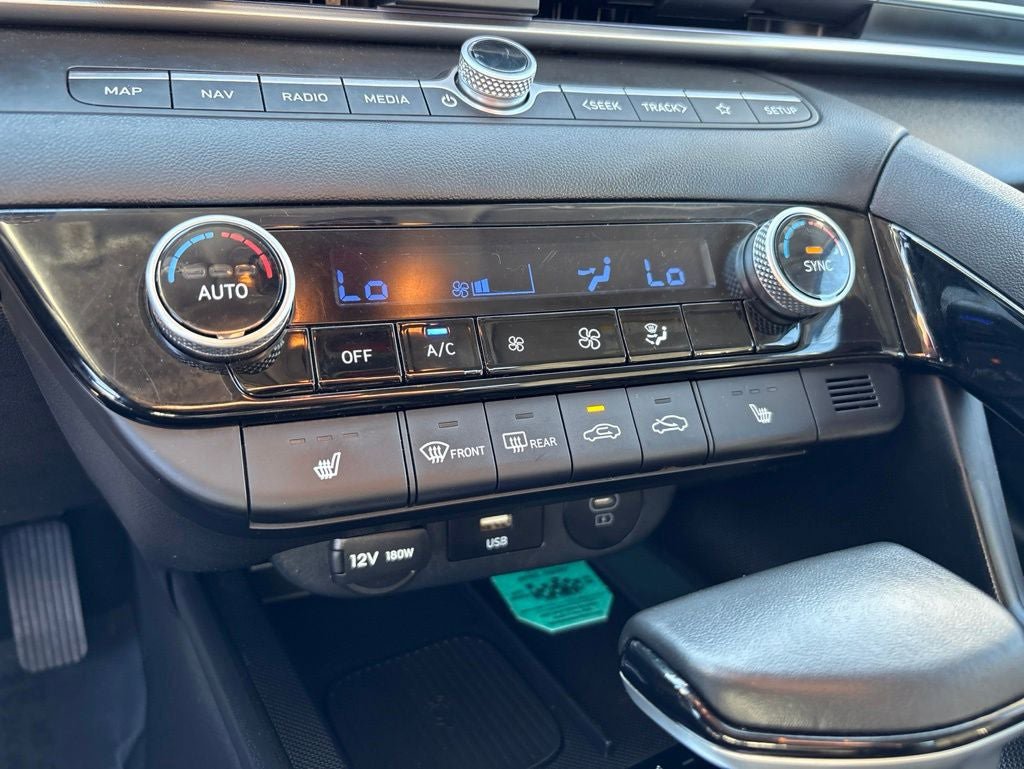Certified 2025 Hyundai Elantra SEL FWD image 18