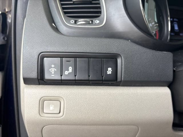 Used 2021 Kia Sedona EX FWD image 26