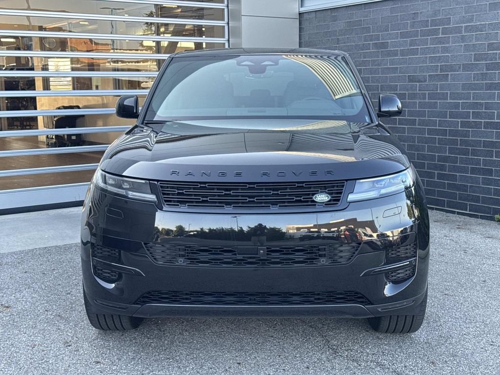 New 2026 Land Rover Range Rover Sport SE AWD/4WD image 2