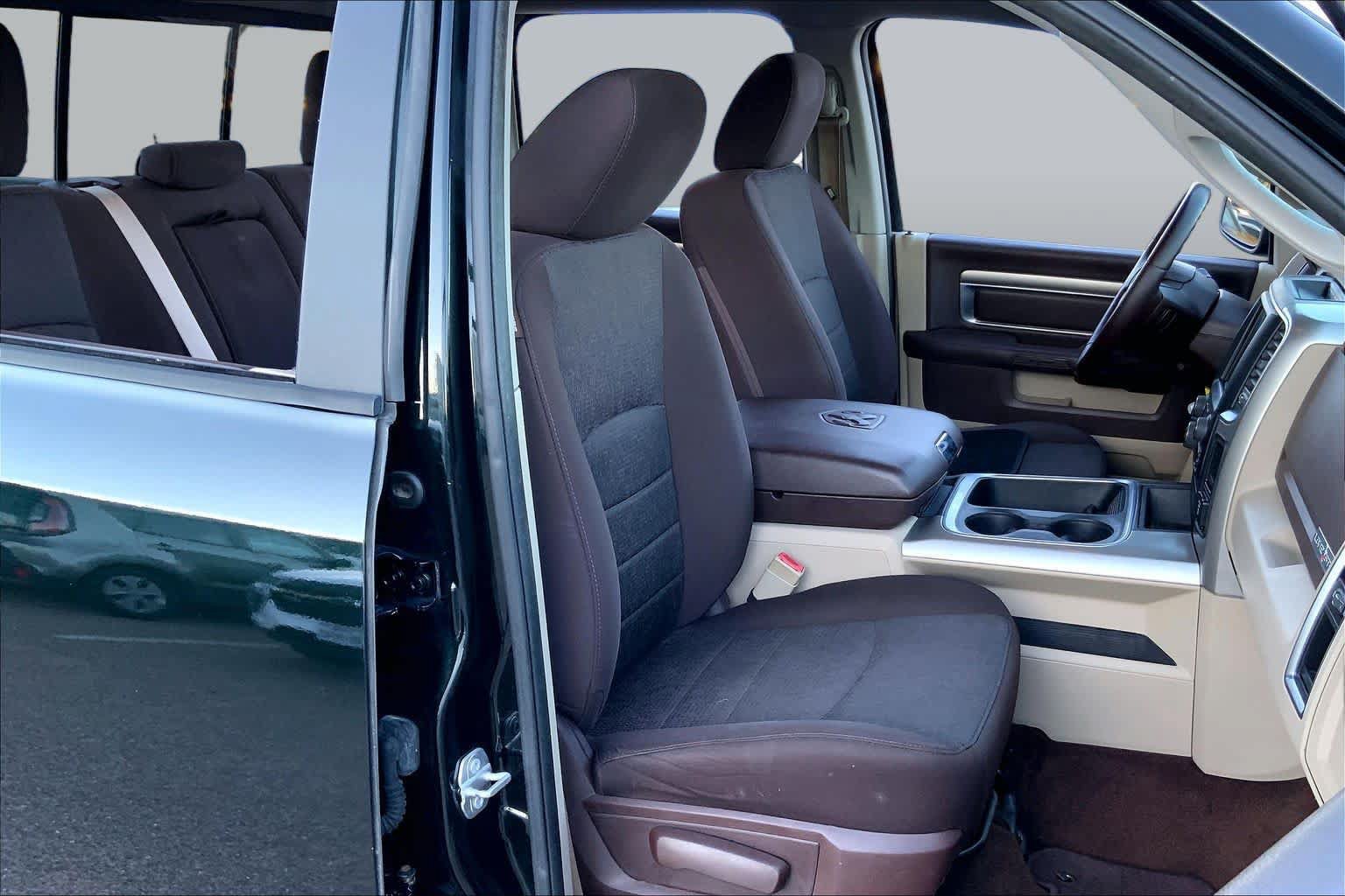 Used 2017 RAM 1500 Lone Star RWD image 9