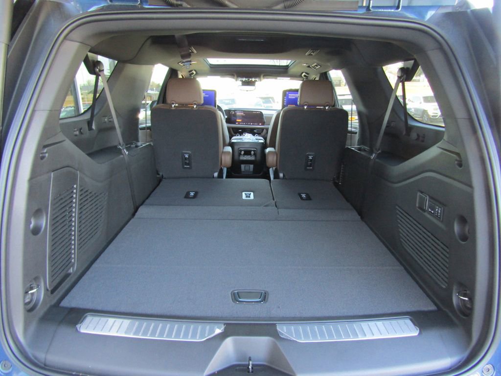 New 2026 Chevrolet Suburban High Country image 44