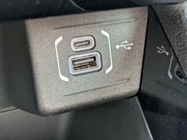 New 2026 Jeep Compass Latitude image 19