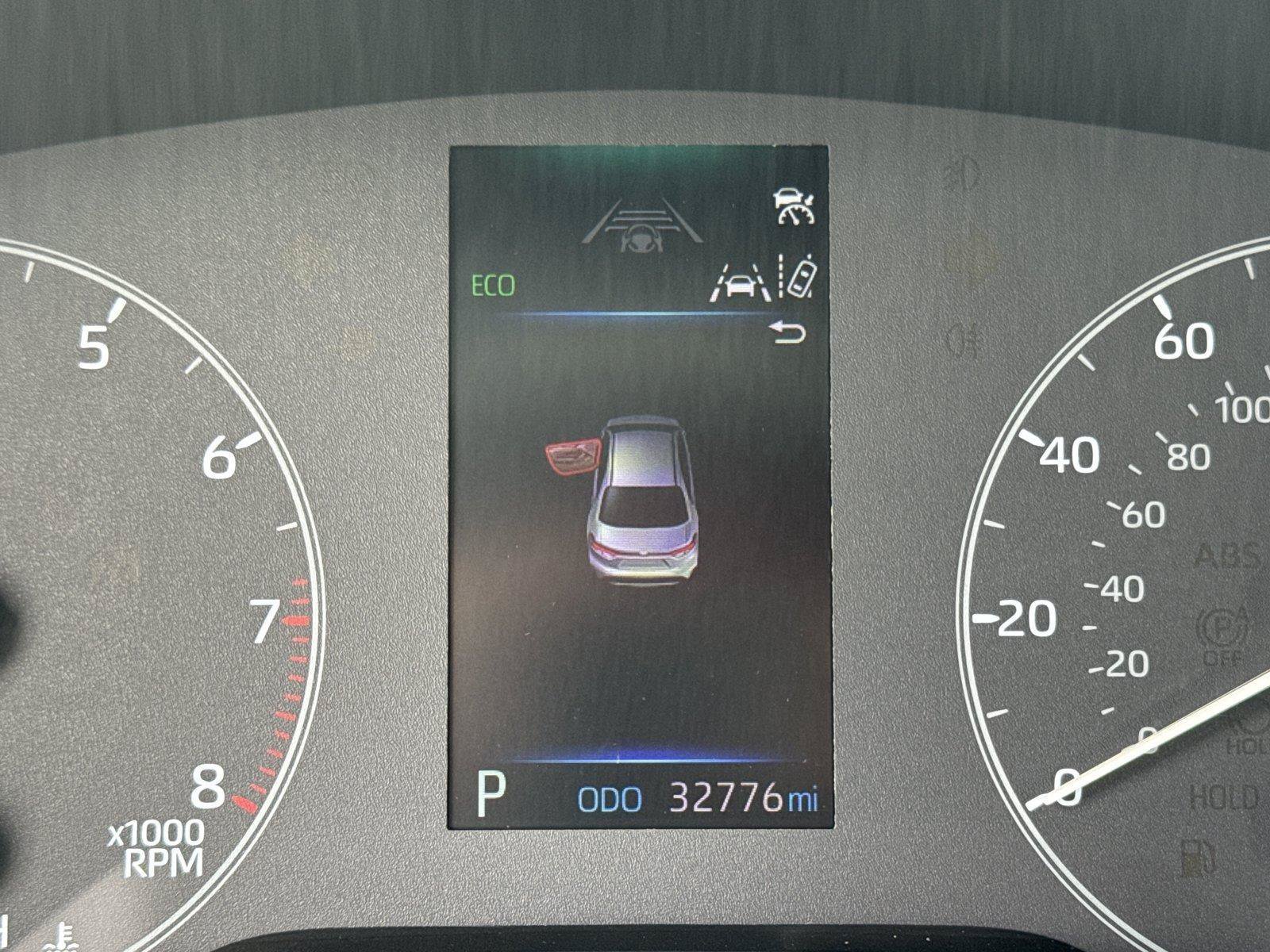 Used 2023 Toyota Corolla SE w/ SE Premium Package FWD image 15