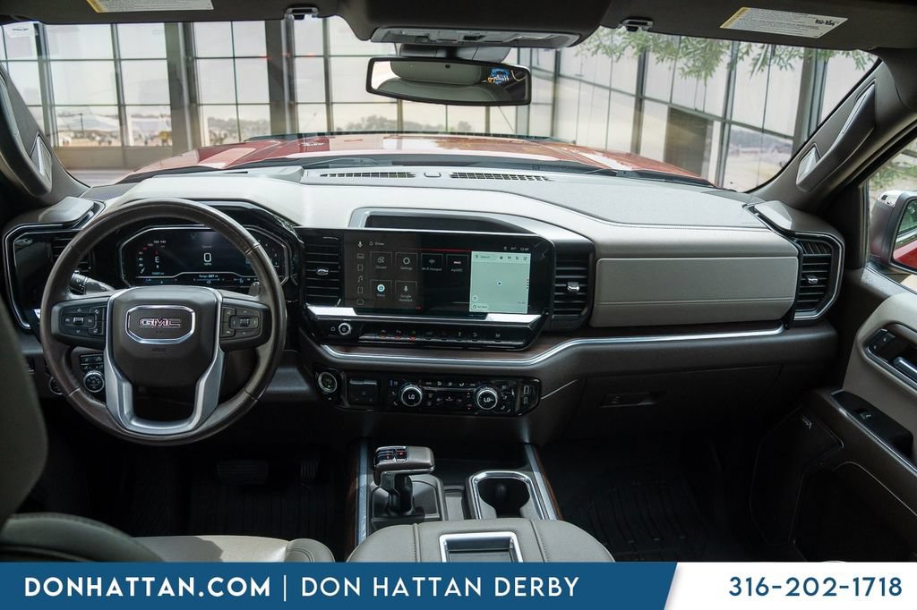 Used 2022 GMC Sierra 1500 SLT w/ SLT Premium Plus Package AWD/4WD image 5