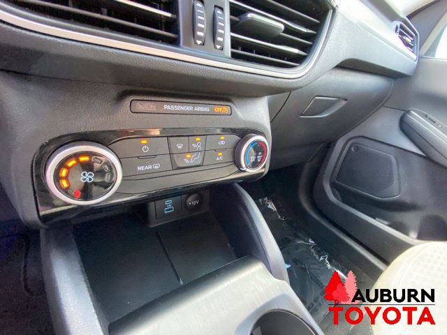 Used 2022 Ford Escape SE FWD image 34