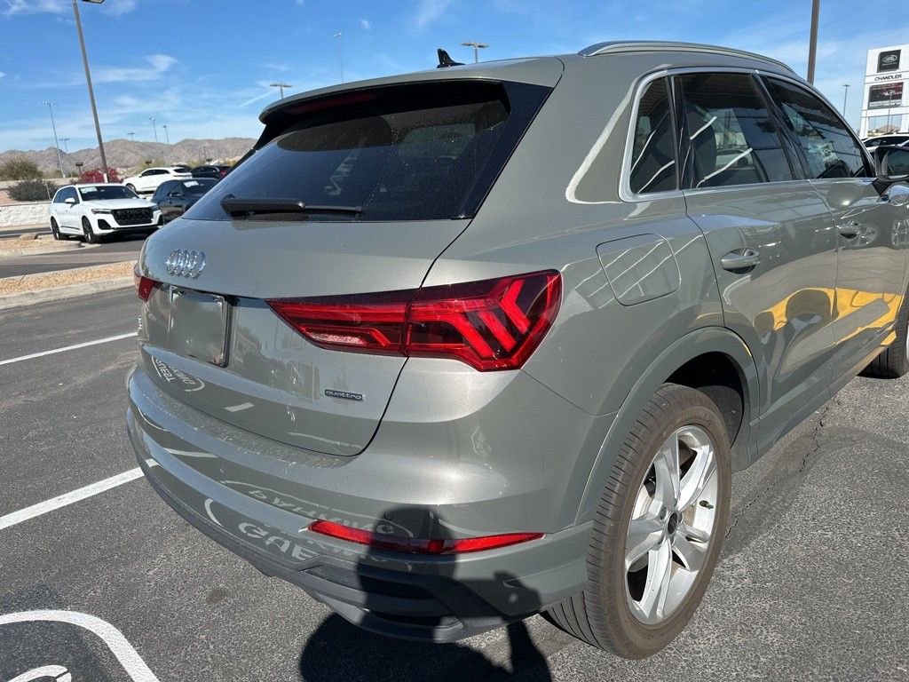 Used 2023 Audi Q3 2.0T Premium Plus w/ Premium Plus Package image 4