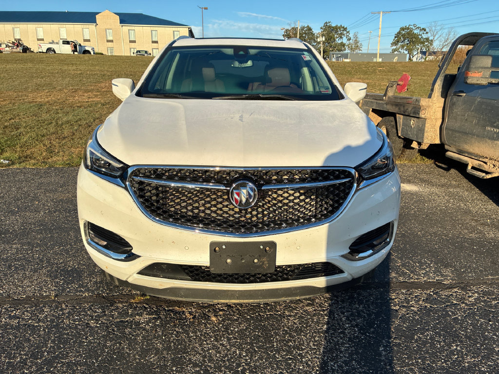 Used 2021 Buick Enclave Avenir w/ Avenir Technology Package FWD image 2