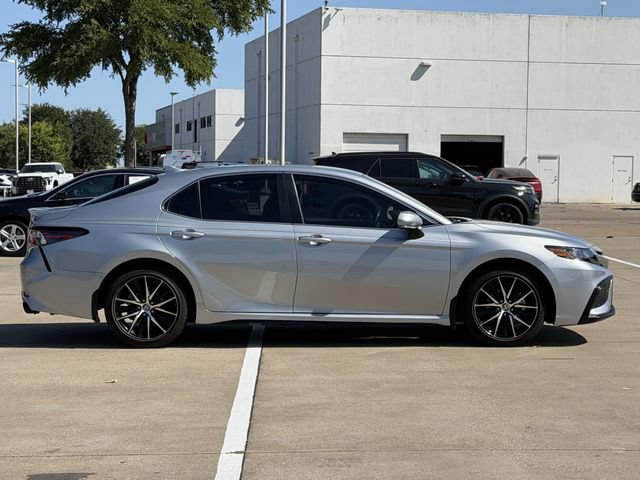 Certified 2024 Toyota Camry SE FWD image 3