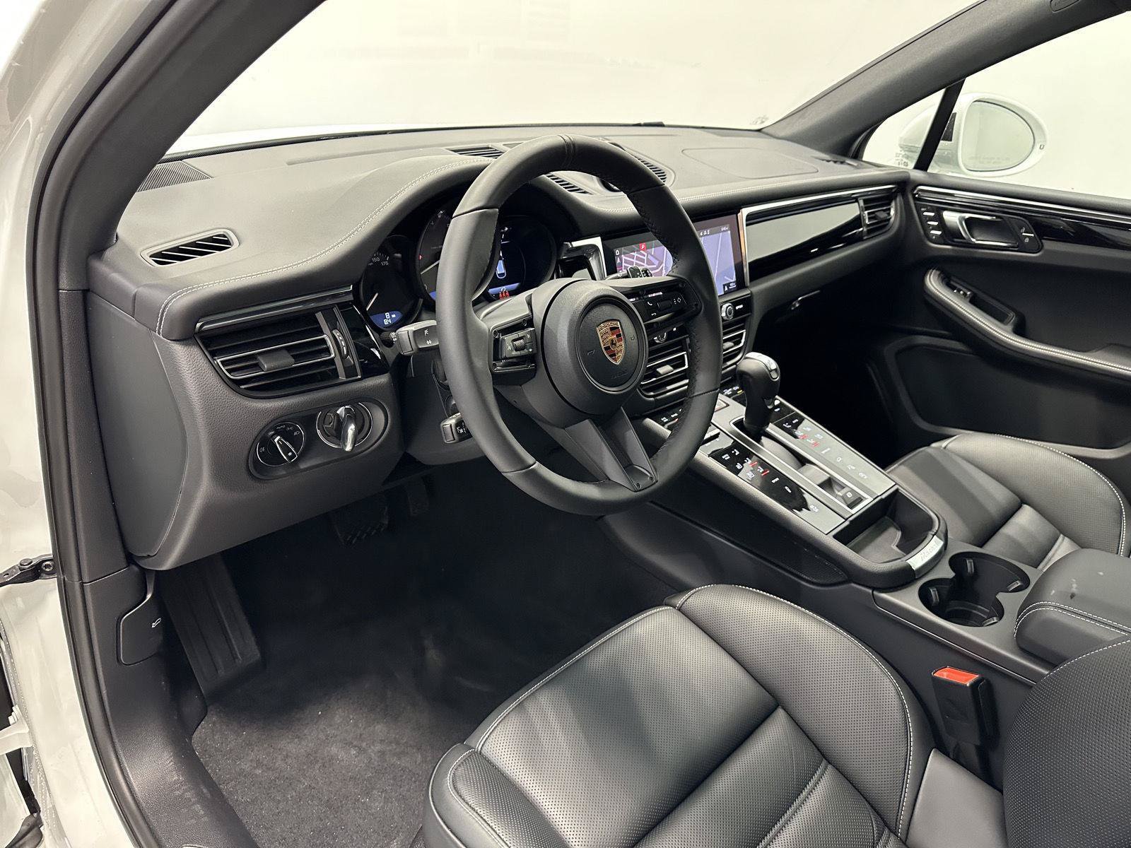 New 2026 Porsche Macan S AWD/4WD image 4